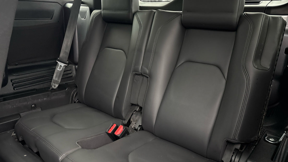 Land Rover Defender 110 Urban Image 27