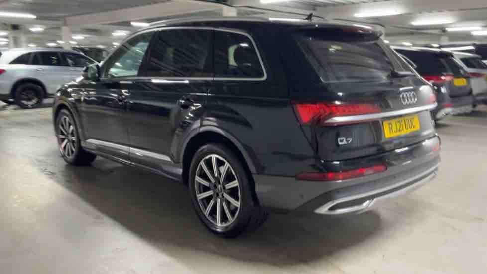 More views of Audi Q7