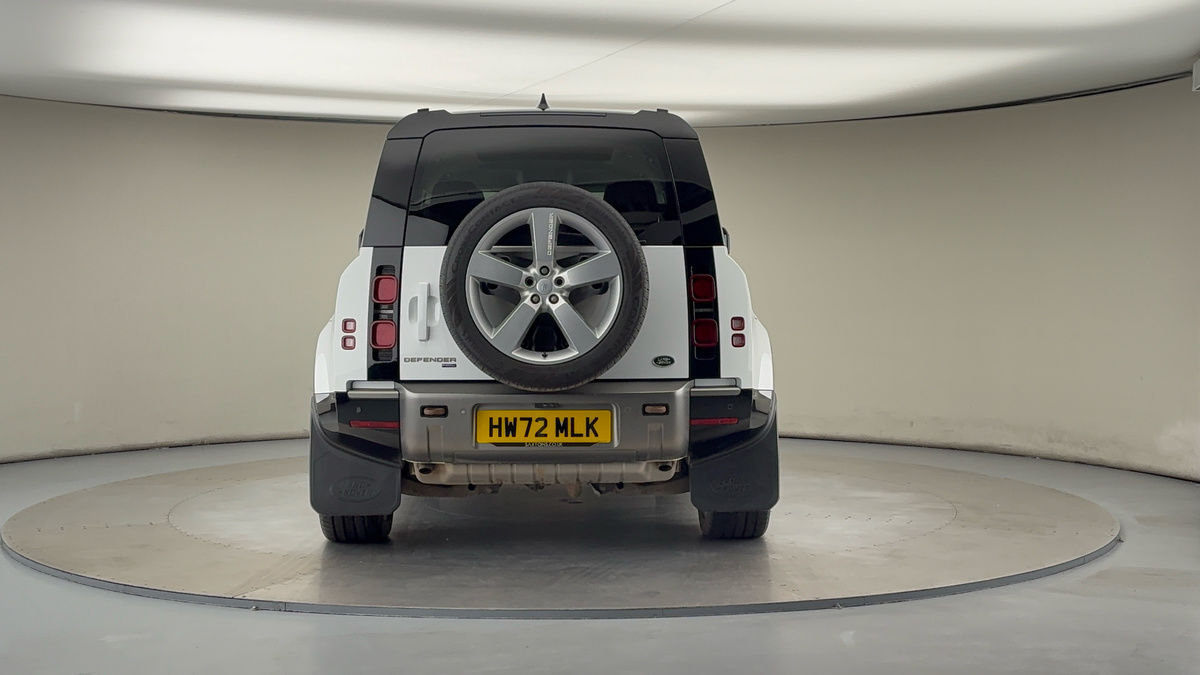 Land Rover Defender 110 Image 4