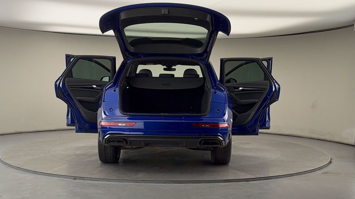 More views of Audi Q5