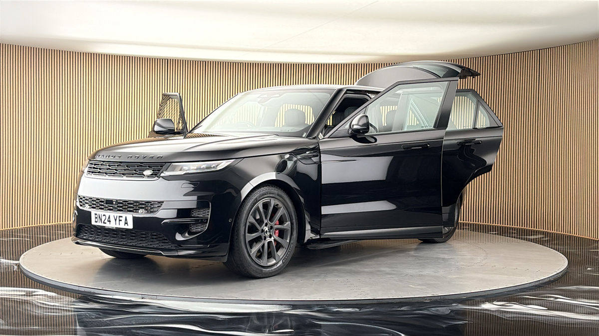 More views of Land Rover Range Rover Sport