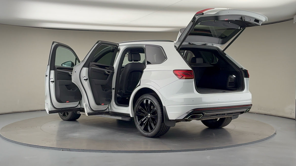 More views of Volkswagen Touareg