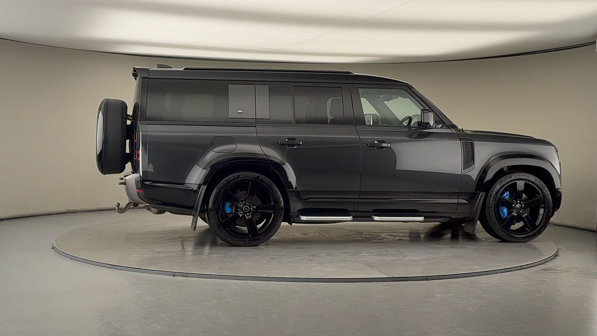 More views of Land Rover Defender 130