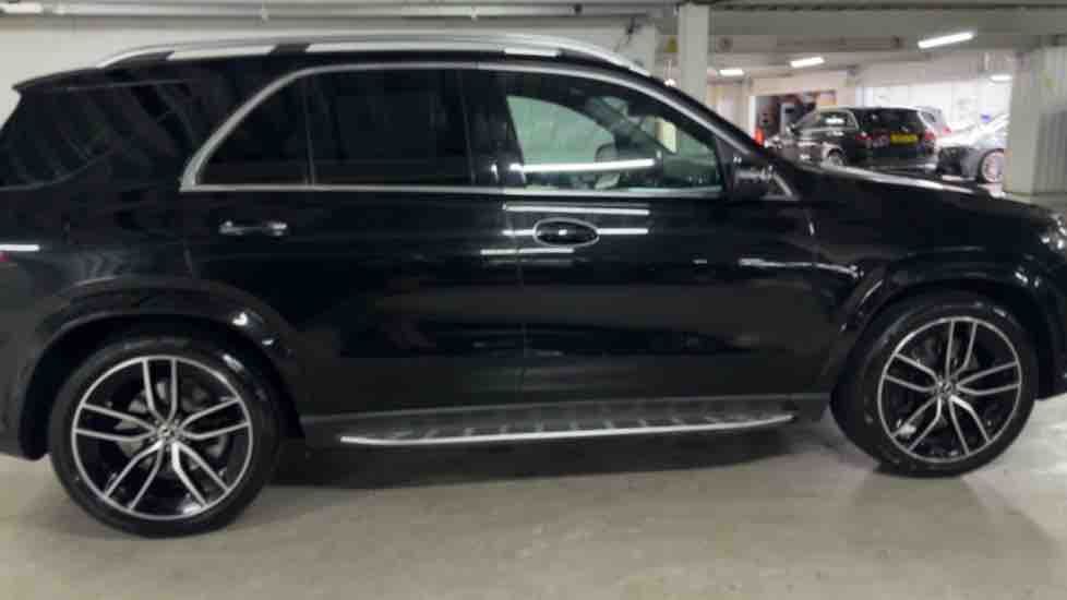 More views of Mercedes-Benz GLE