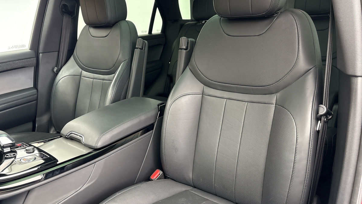 Land Rover Range Rover Sport Image 7