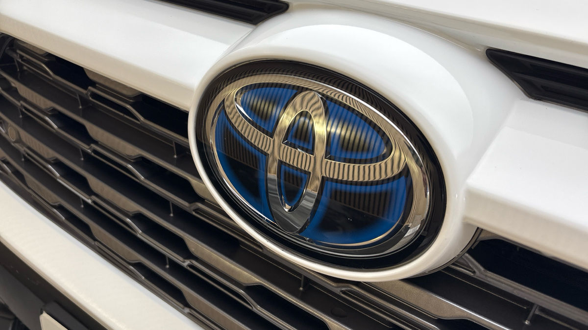 Toyota RAV4 Image 24