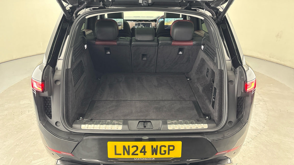 Land Rover Range Rover Sport Image 11