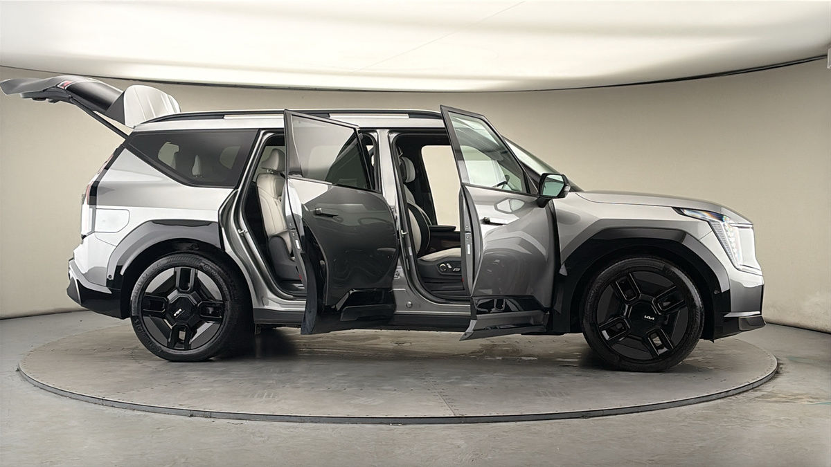 More views of Kia EV9