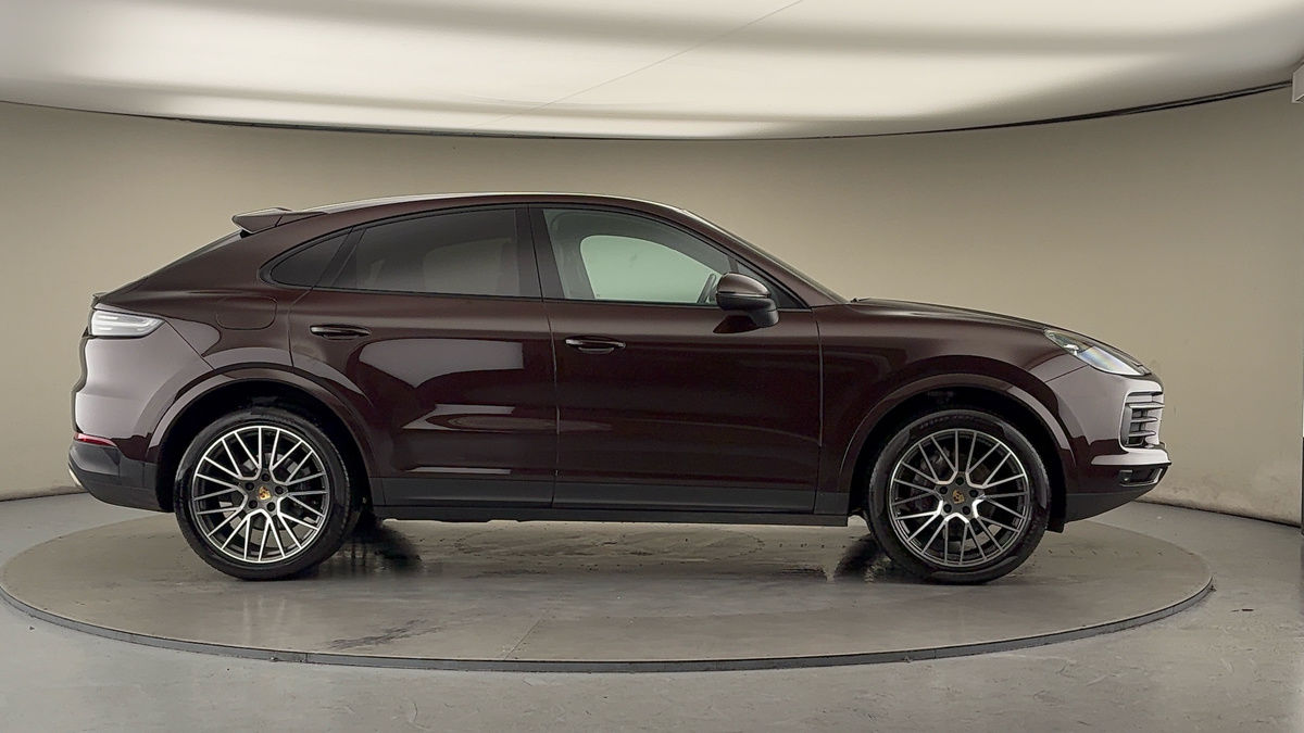 Porsche Cayenne Image 16