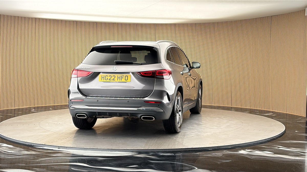 More views of Mercedes-Benz GLA