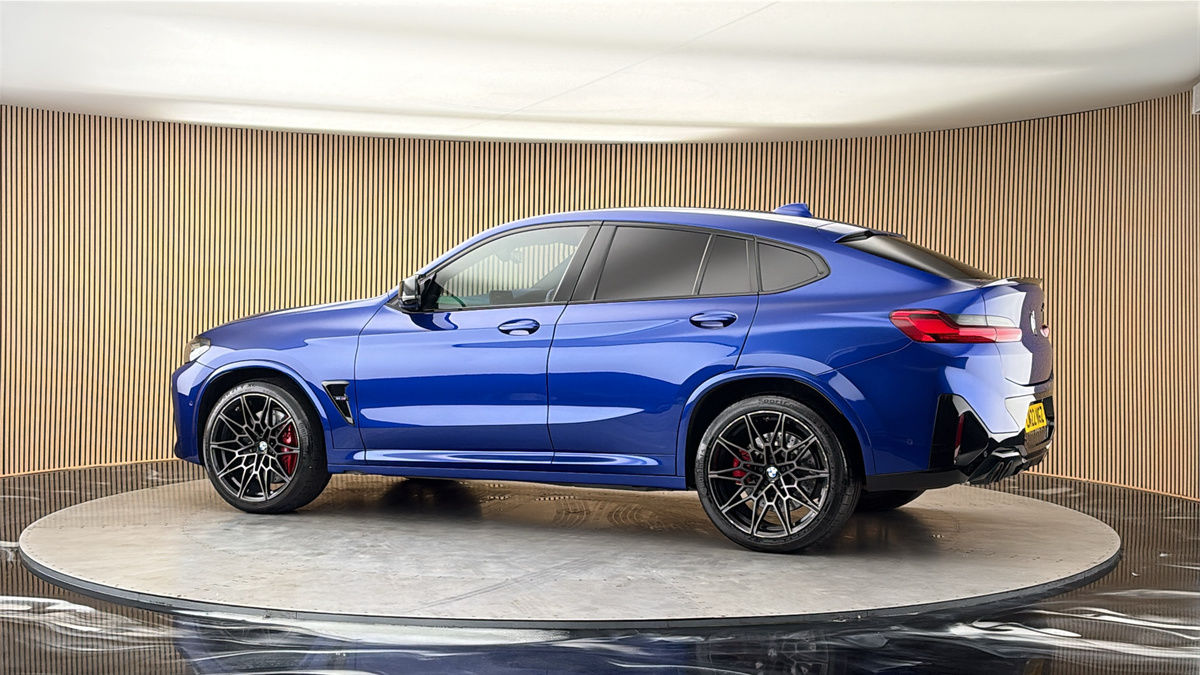 More views of BMW X4 M