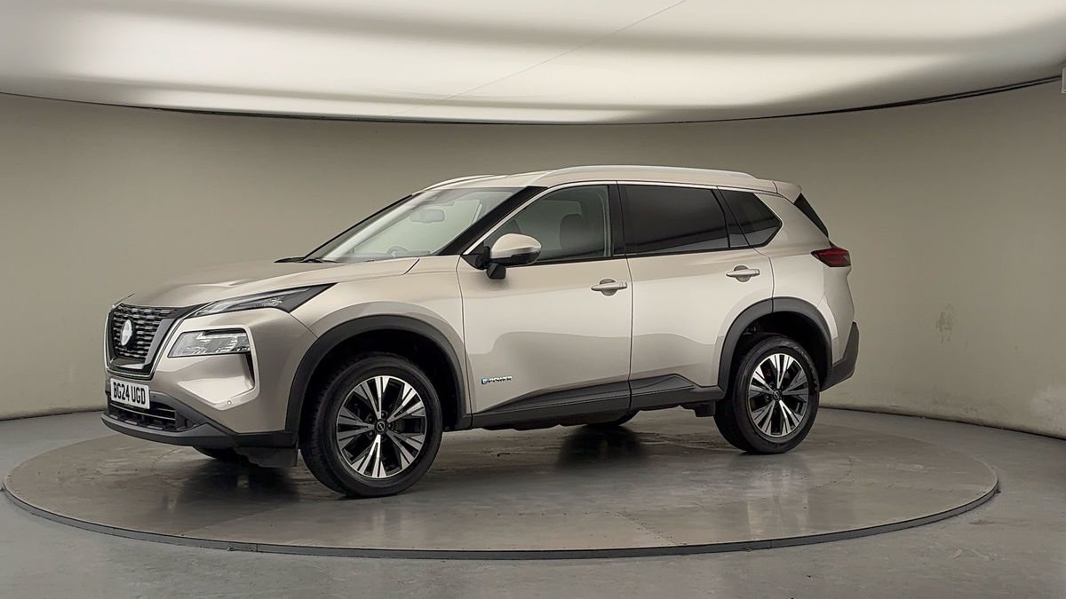 More views of Nissan X-Trail