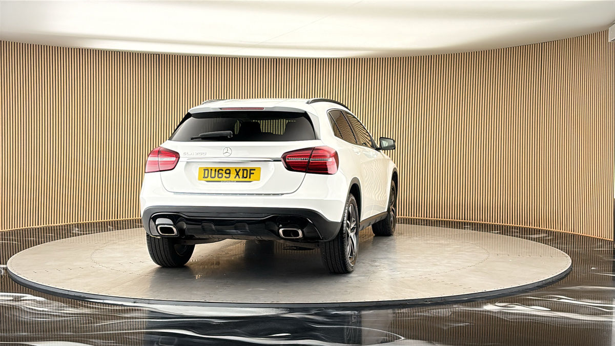 More views of Mercedes-Benz GLA