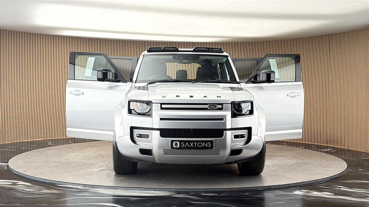 More views of Land Rover Defender 110
