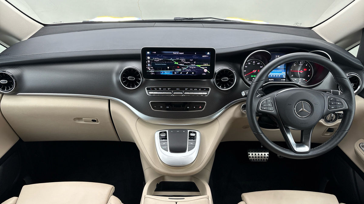 Mercedes-Benz V Class Image 18