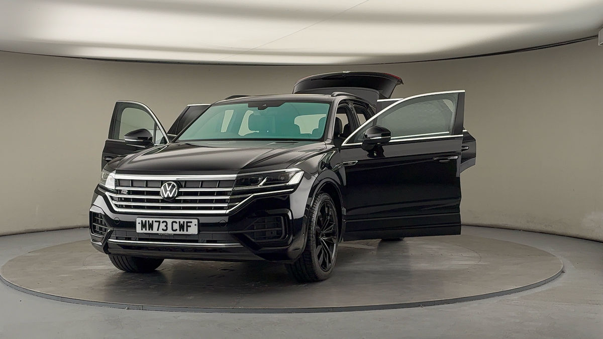 More views of Volkswagen Touareg