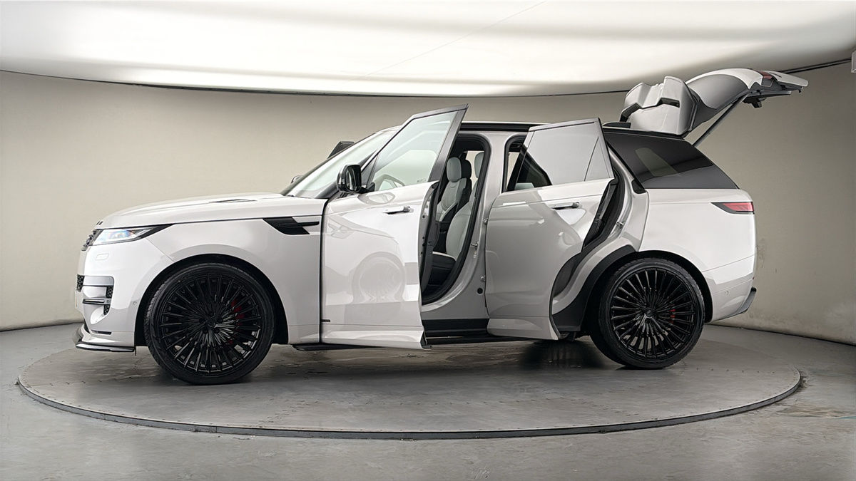 More views of Land Rover Range Rover Sport