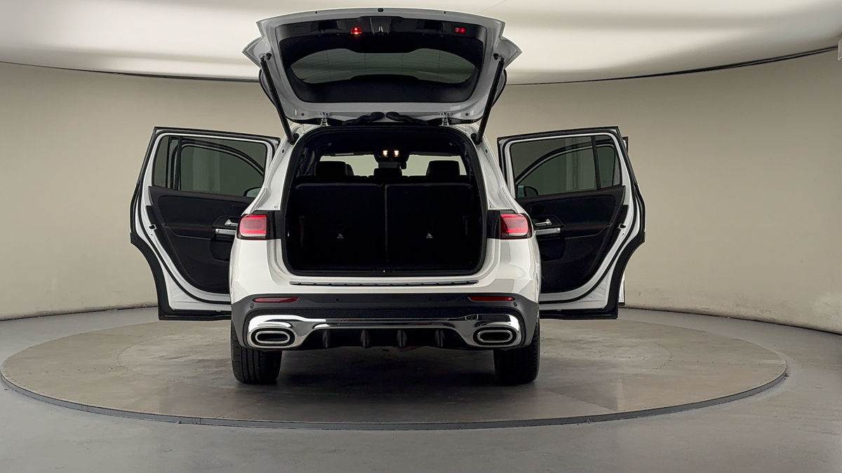 More views of Mercedes-Benz GLB