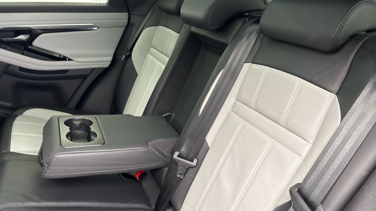 Land Rover Range Rover Evoque Image 9