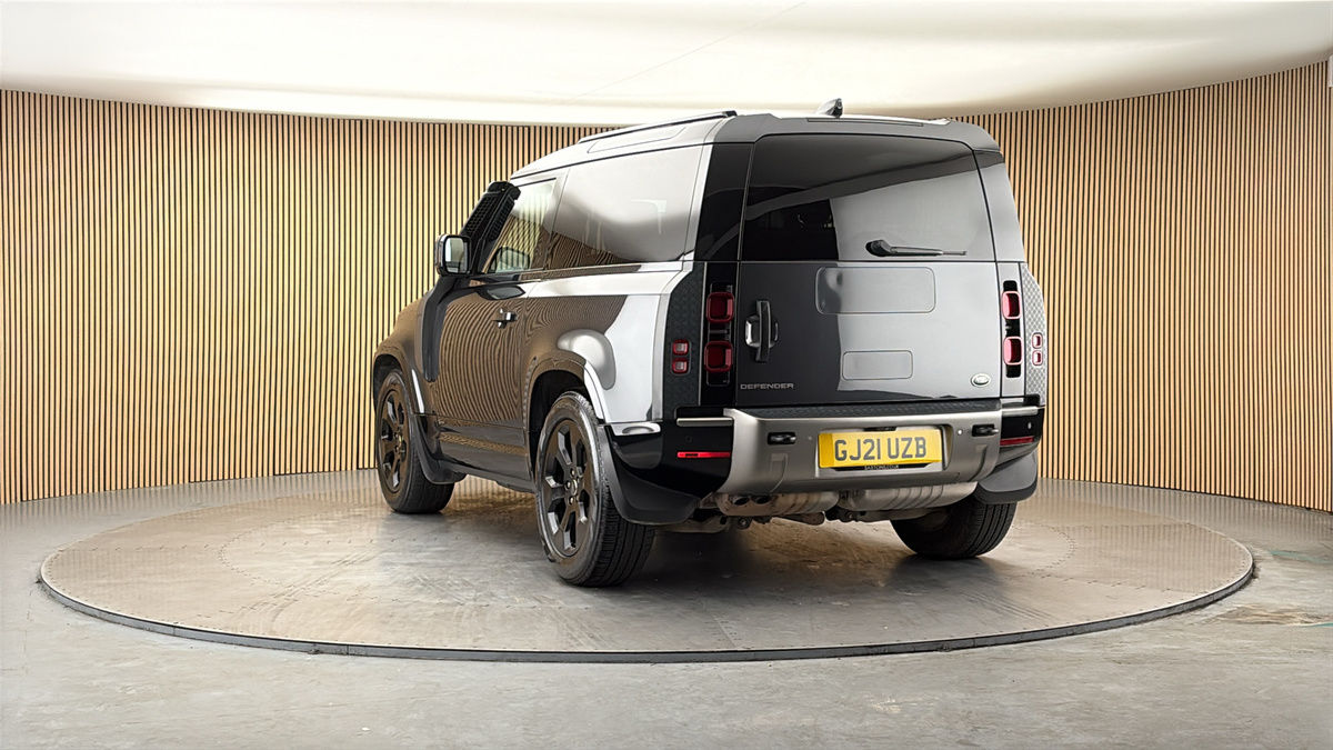 More views of Land Rover Defender 90