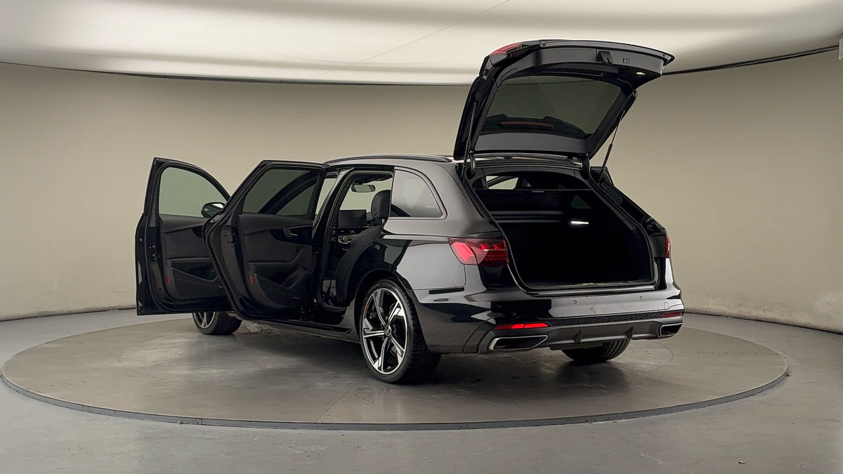 Audi A4 Avant Image 23