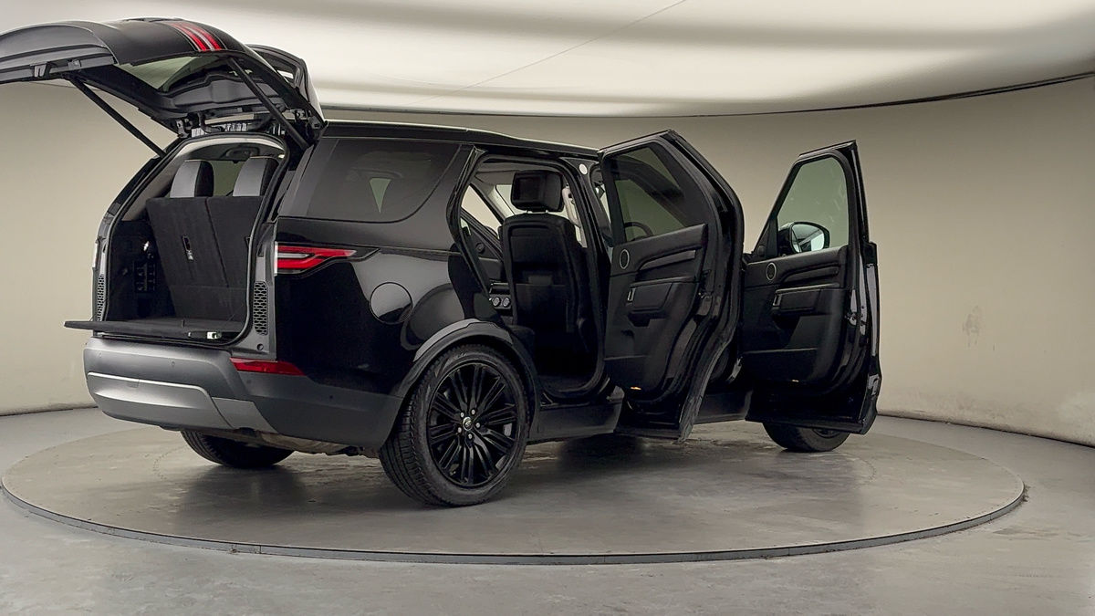 More views of Land Rover Discovery