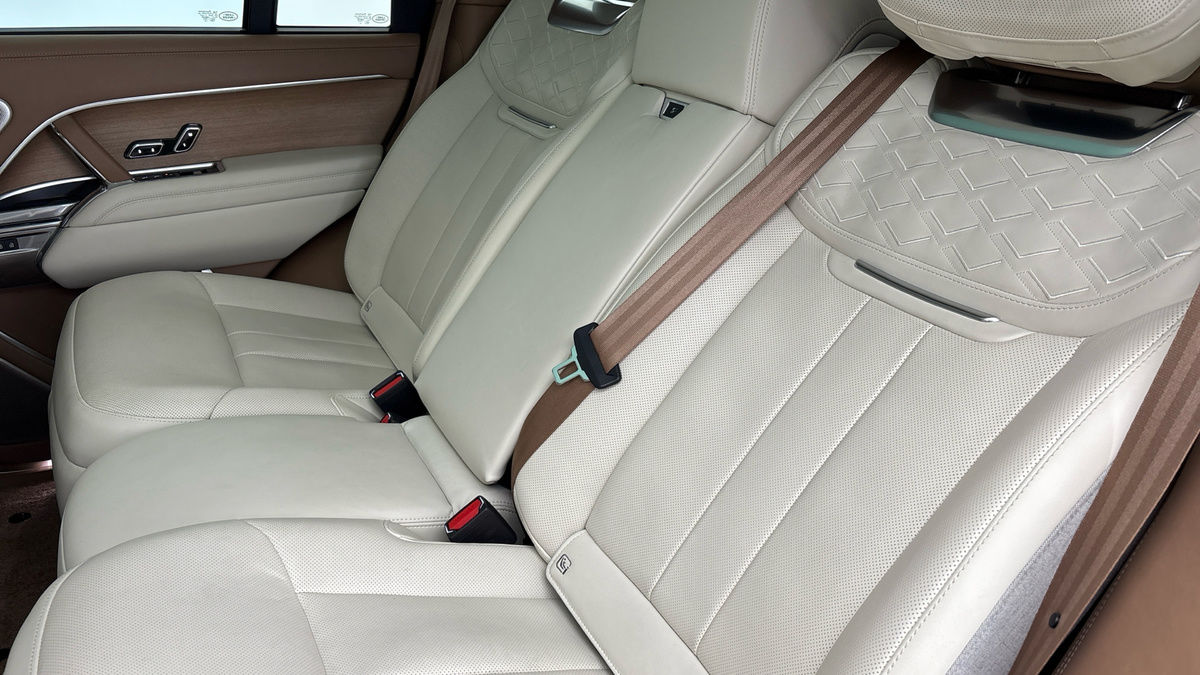 Land Rover Range Rover Image 8