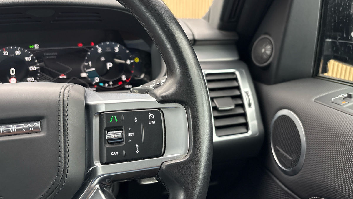 Land Rover Discovery Image 14