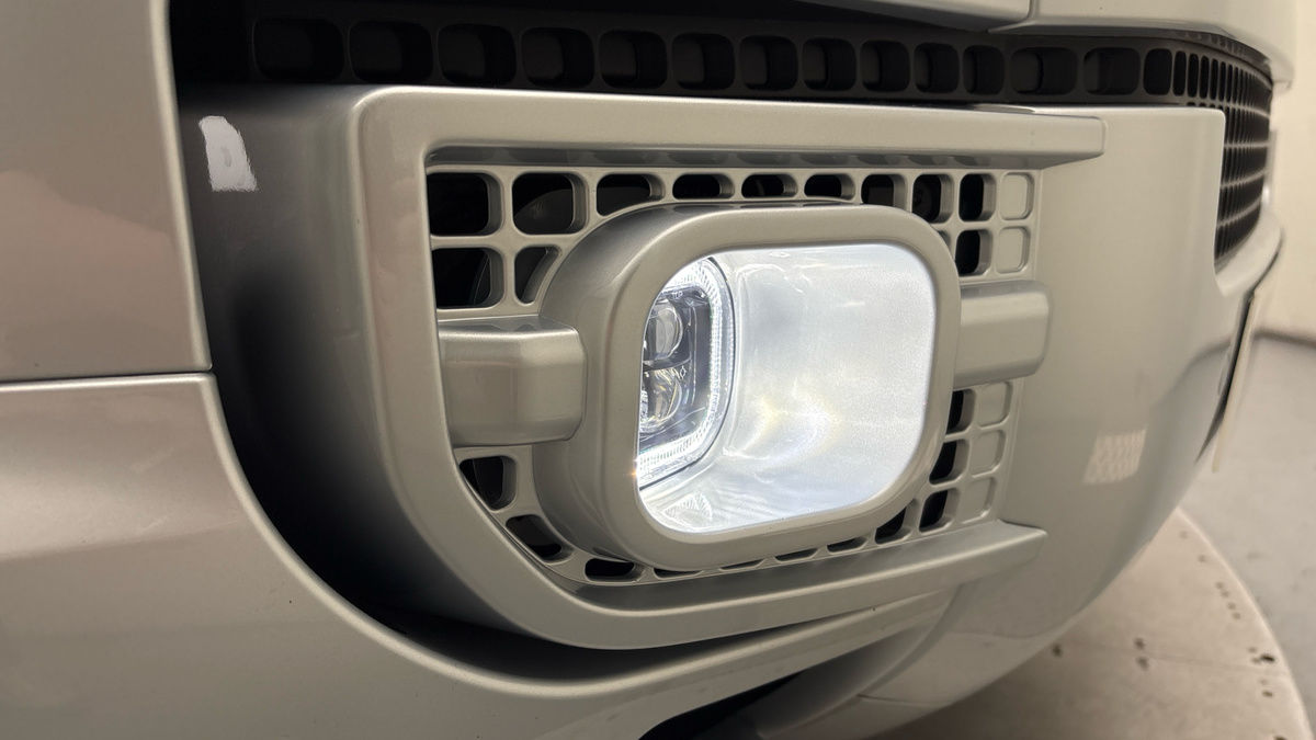 Land Rover Defender 110 Urban Image 28