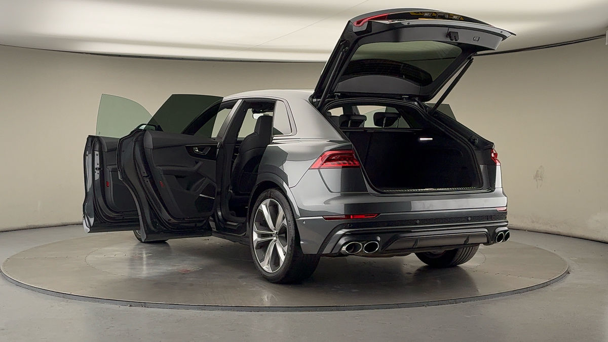 Audi SQ8 Image 23