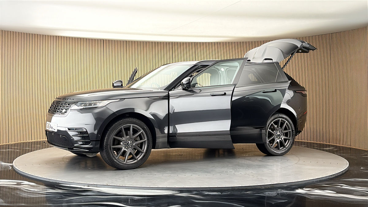More views of Land Rover Range Rover Velar
