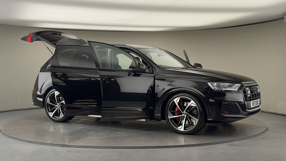 More views of Audi SQ7