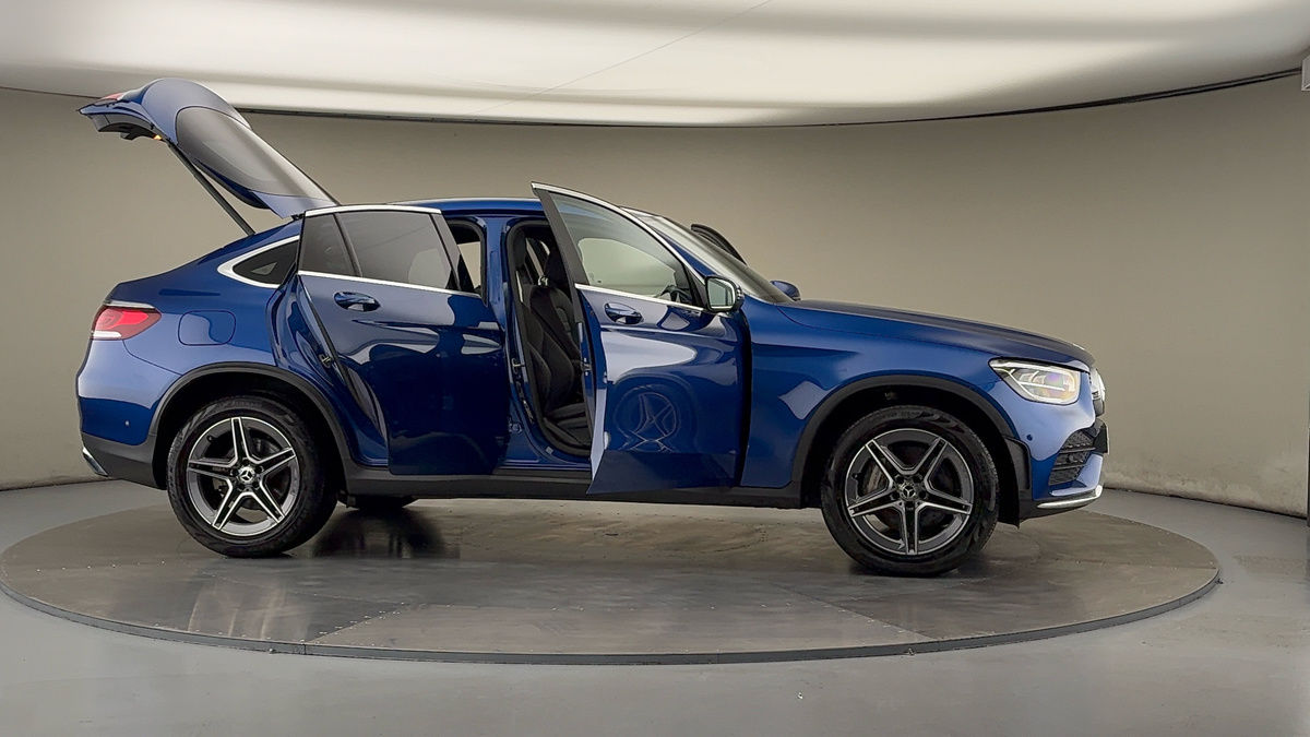 More views of Mercedes-Benz GLC