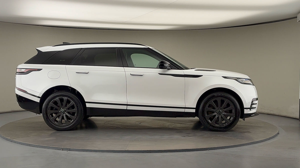 Land Rover Range Rover Velar Image 16