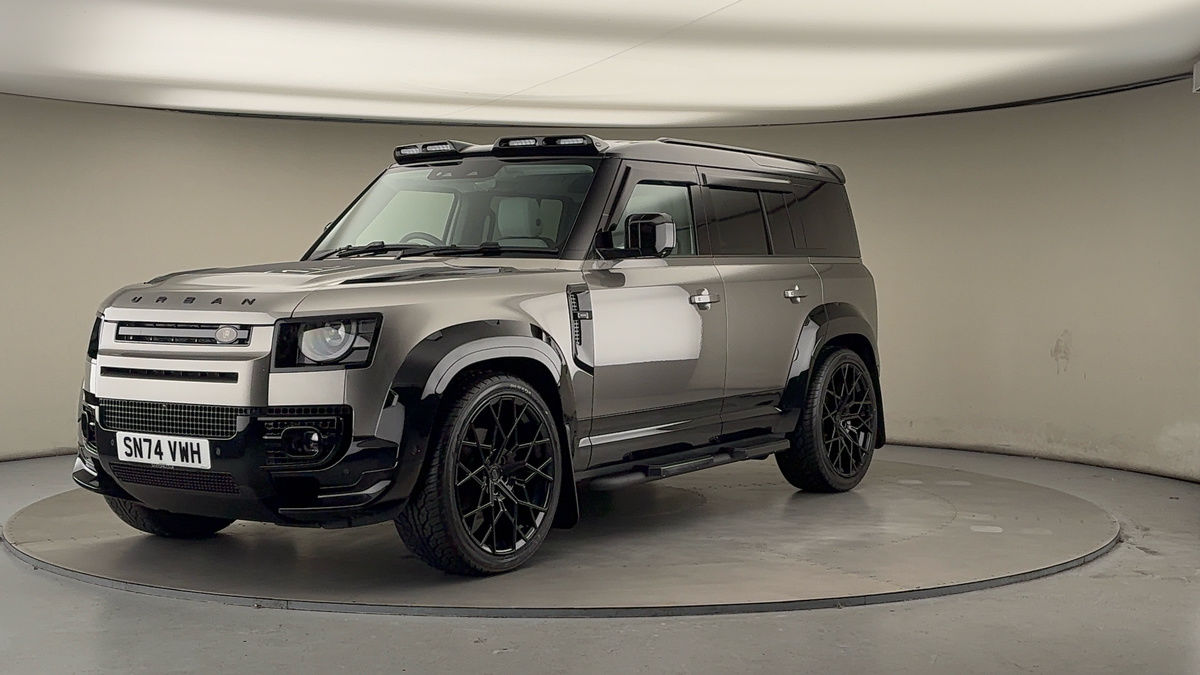 More views of Land Rover Defender 110