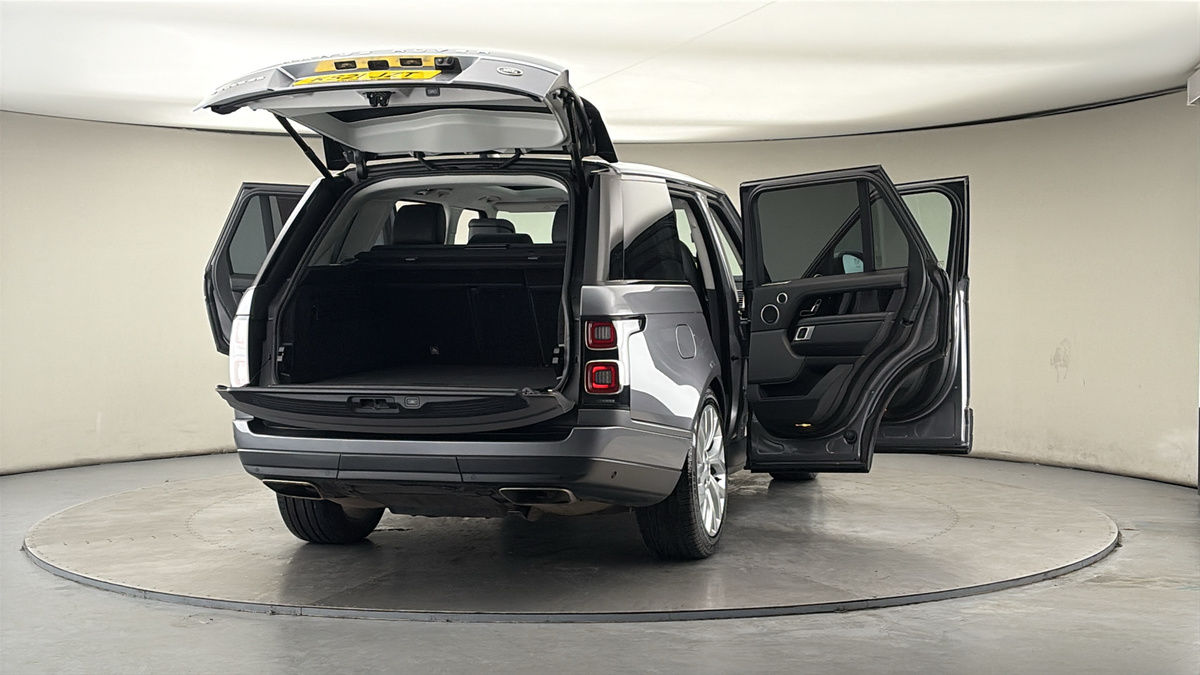 More views of Land Rover Range Rover