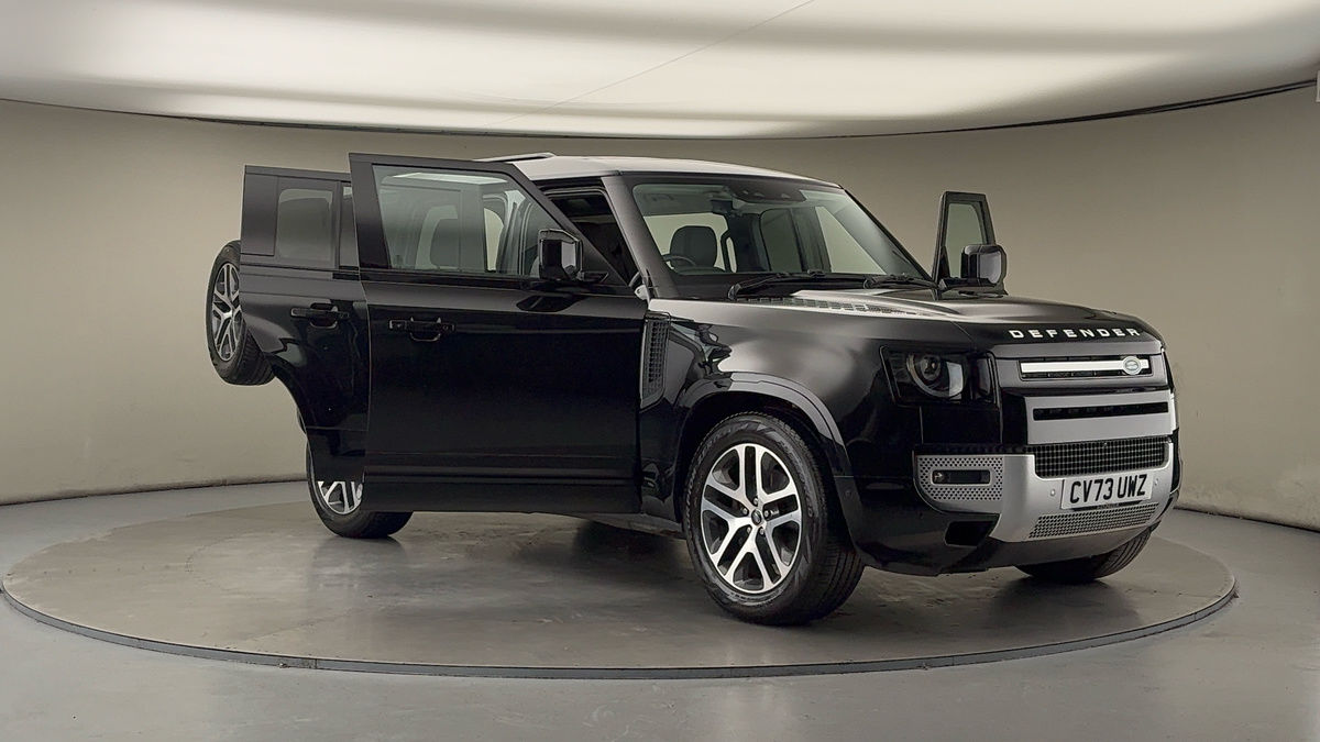 More views of Land Rover Defender 110