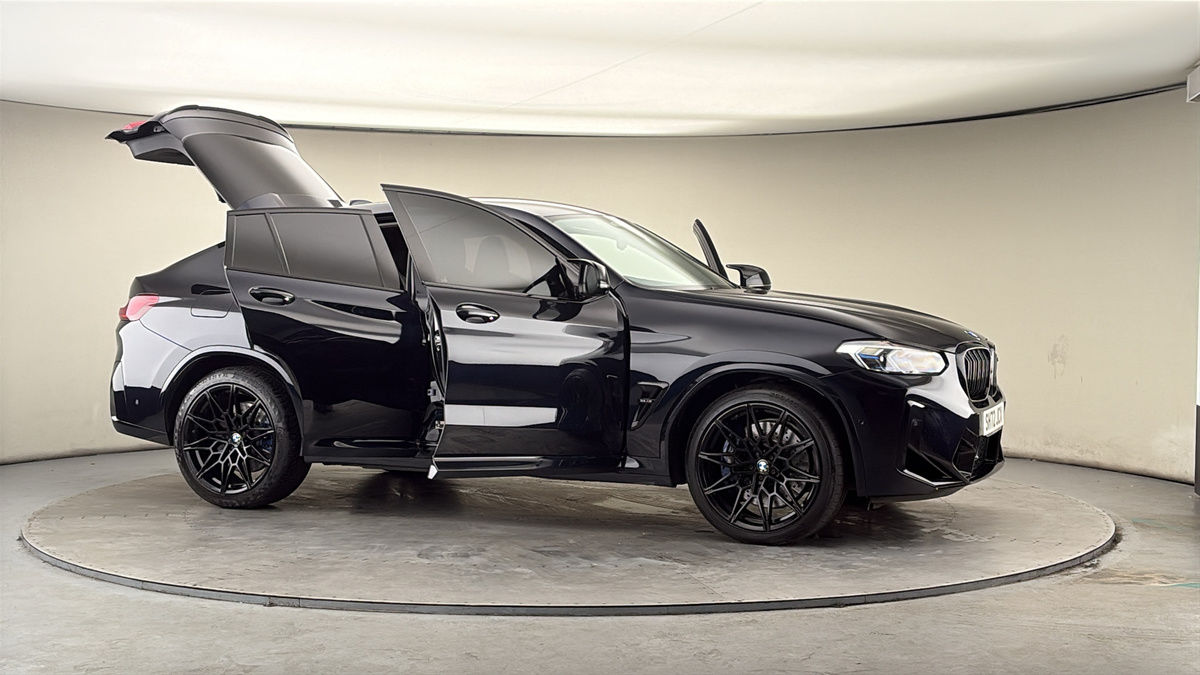 More views of BMW X4 M