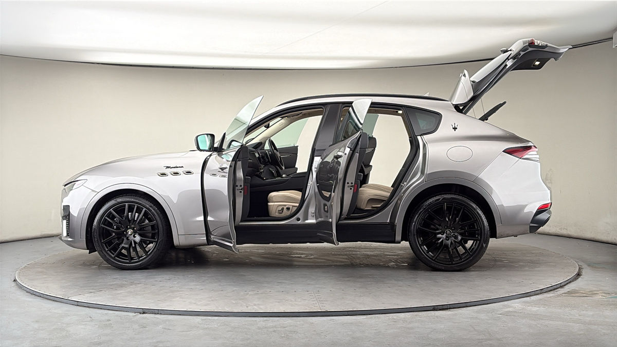 More views of Maserati Levante
