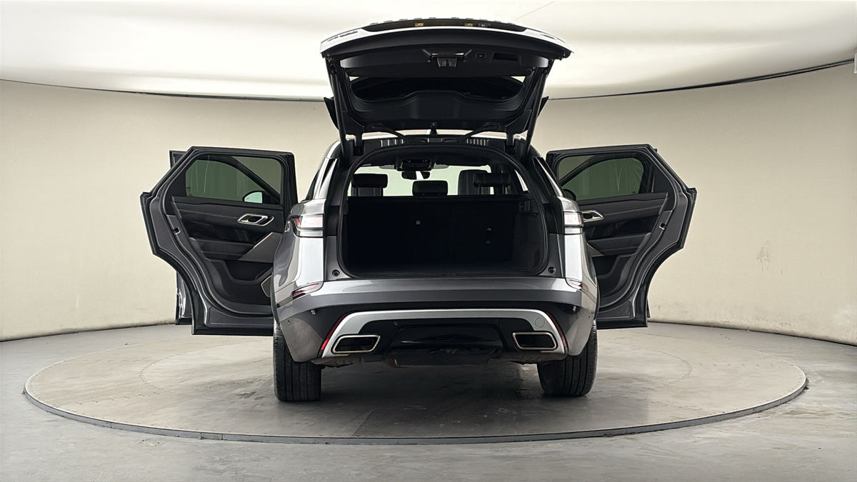 More views of Land Rover Range Rover Velar