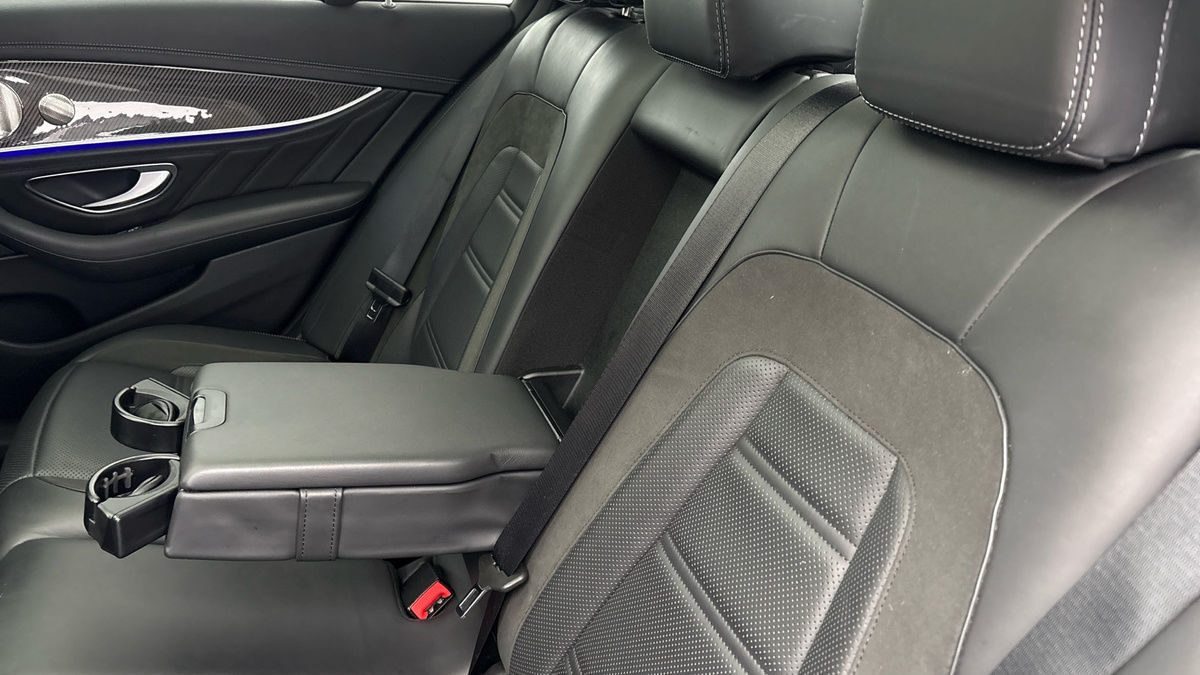 Mercedes-Benz E Class Image 9