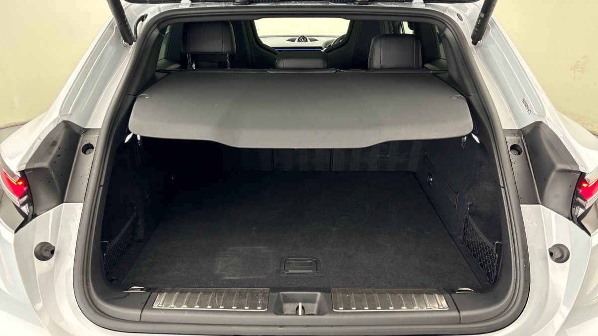 Porsche Macan Image 11