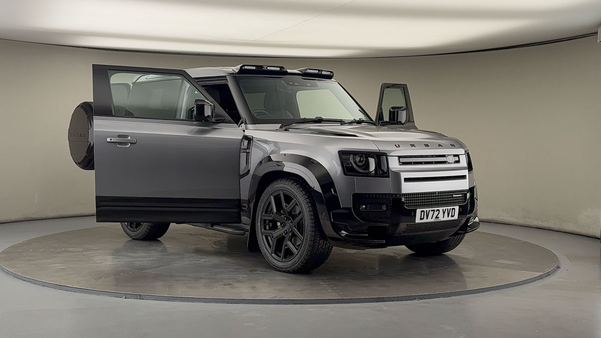 More views of Land Rover Defender 90