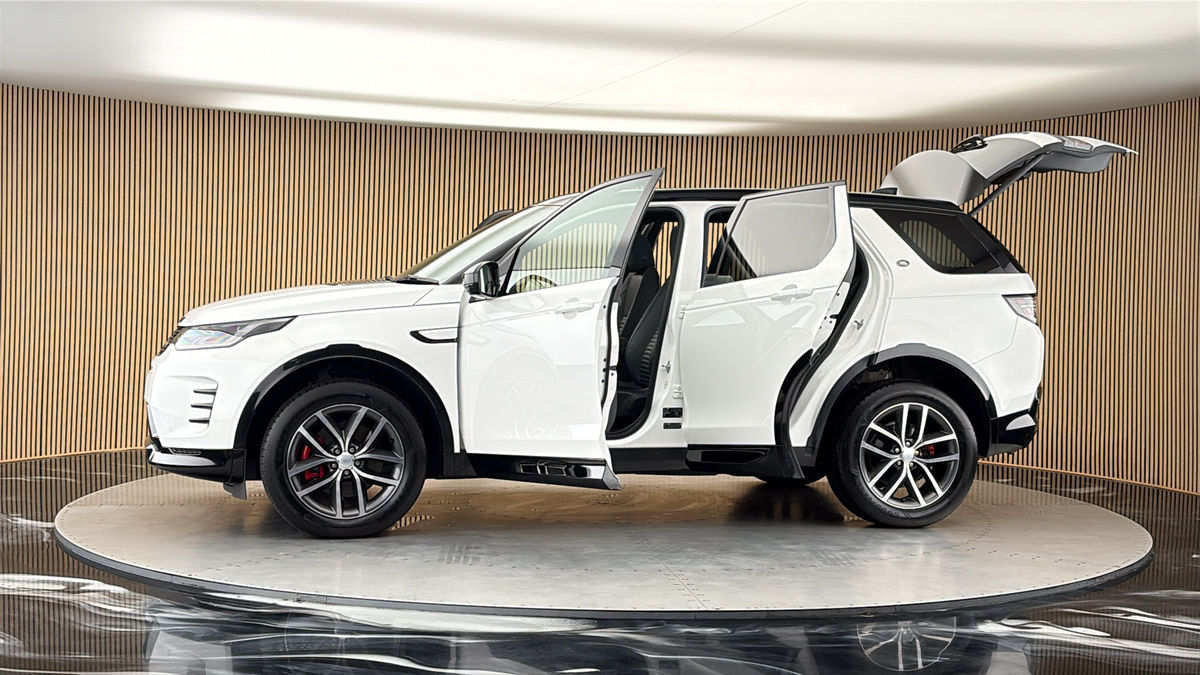 More views of Land Rover Discovery Sport