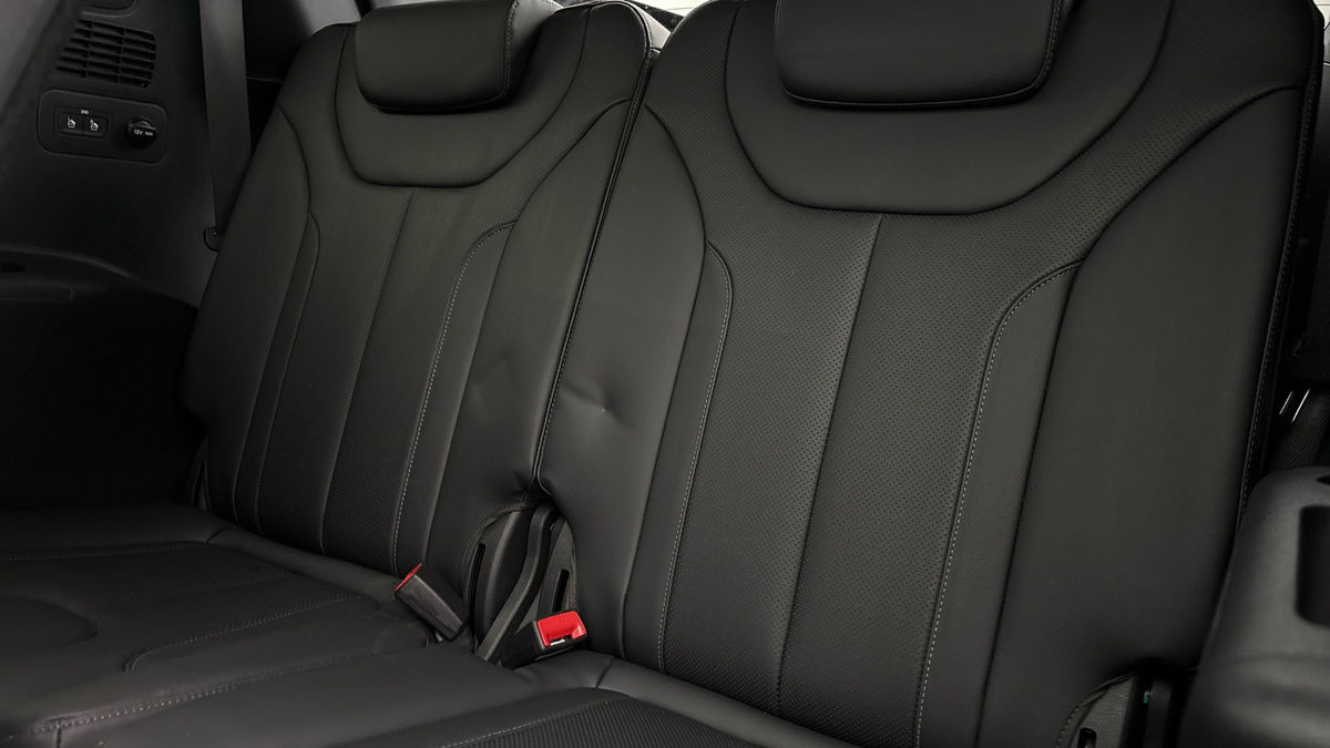 Hyundai Santa Fe Image 25