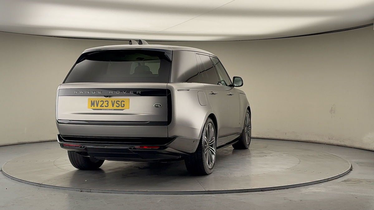 More views of Land Rover Range Rover