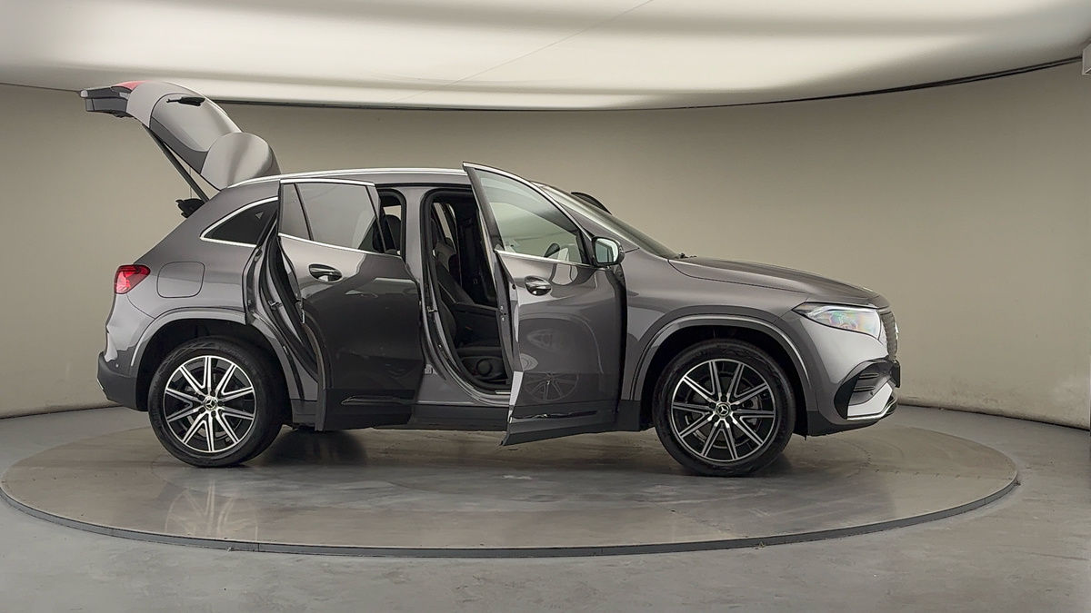 More views of Mercedes-Benz EQA