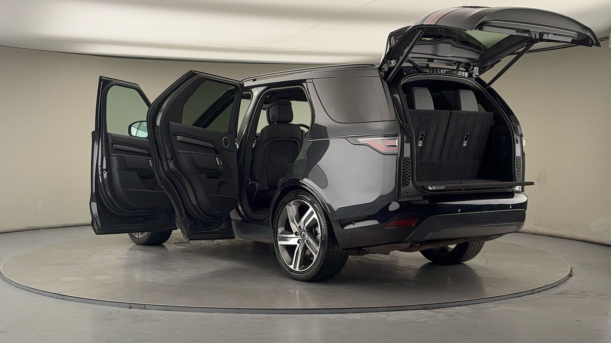 More views of Land Rover Discovery