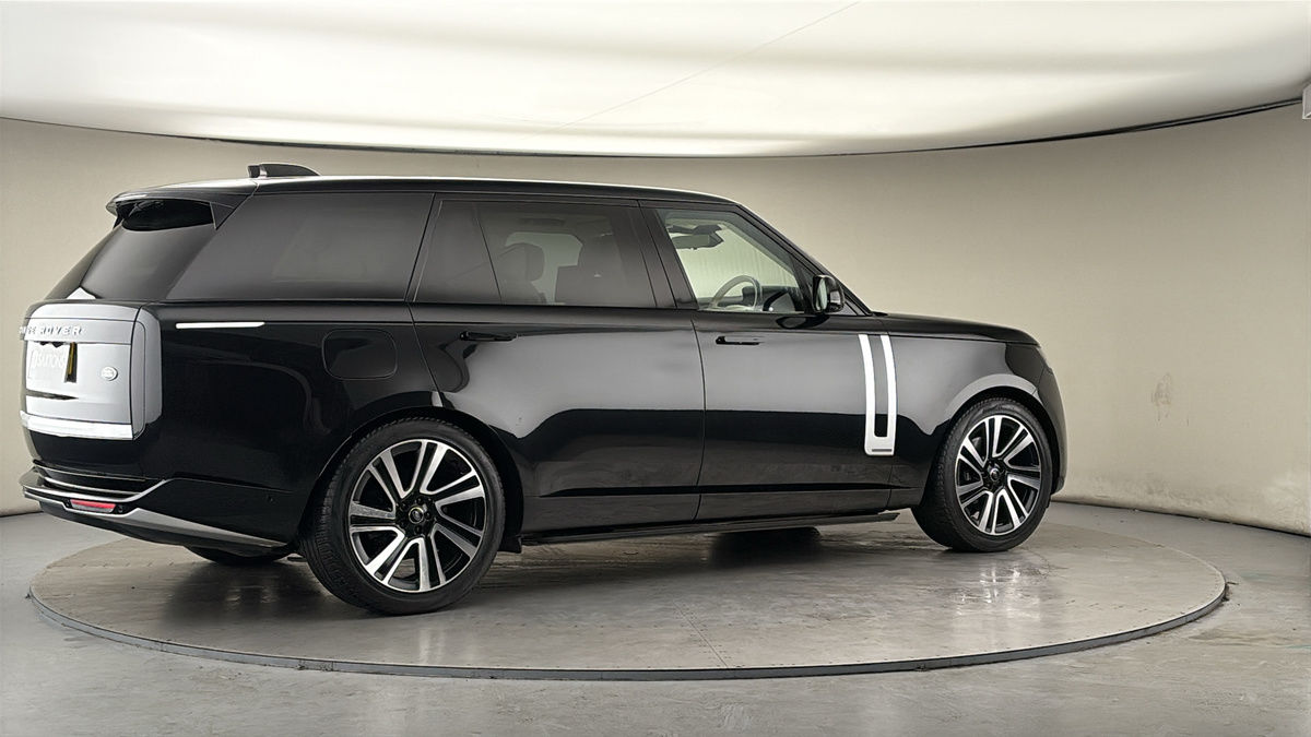 More views of Land Rover Range Rover