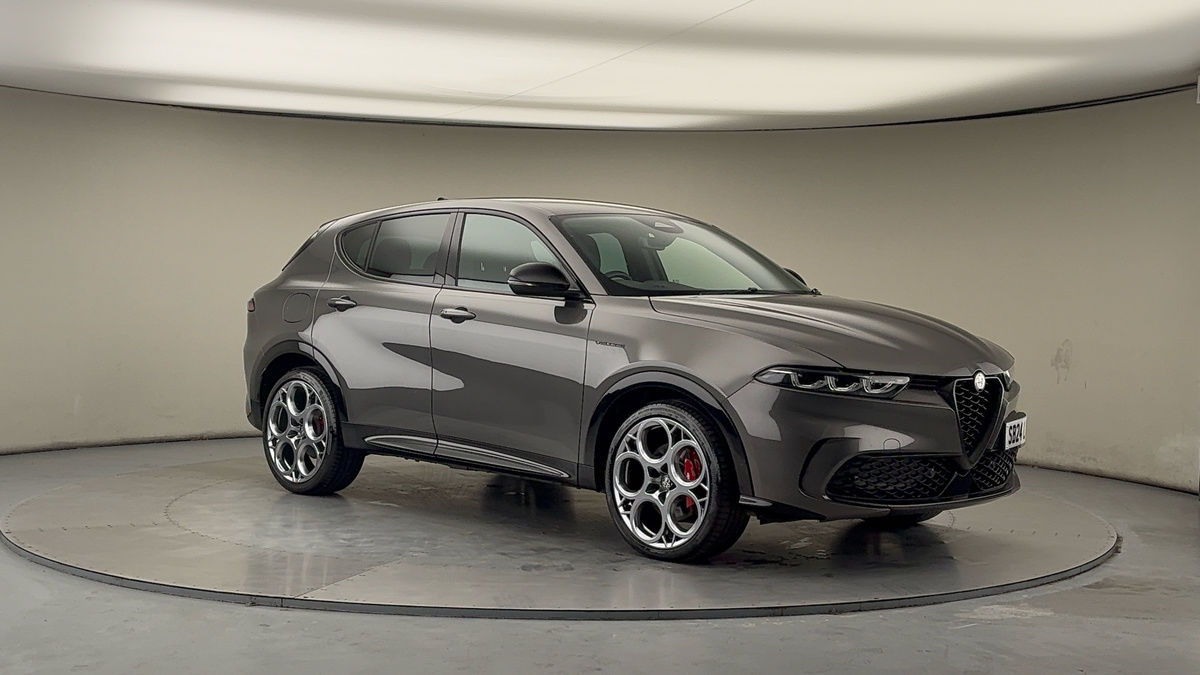 More views of Alfa Romeo Tonale